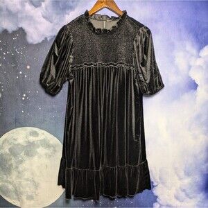 Black Velvet Smocked Babydoll Dress Size Large Puff Sleeve Goth H&M Divided